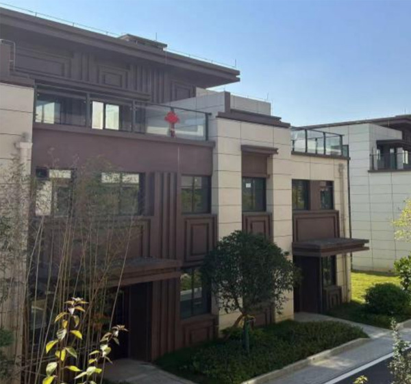 九个半岛何克甜项目 